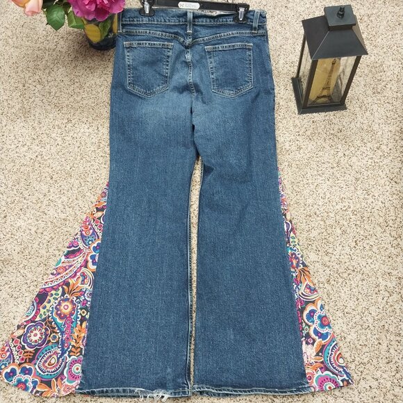 3320 Size 12s Old Navy Upcycled Bleached Bell-Bottoms. - Picture 4 of 6